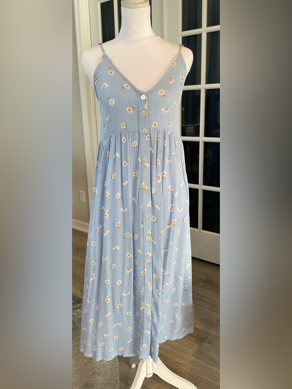 Billabong Blue Daisy Floral Button Front Midi Dress Smocked Back Size M - Picture 3 of 14